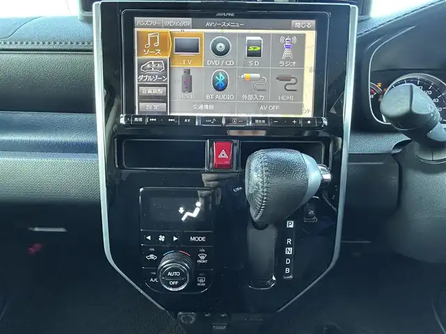 トヨタ タンク カスタムG－T 群馬県 2018(平30)年 8.5万km ブラックマイカメタリック (株)IDOMが運営する【じしゃロン伊勢崎店】の自社ローン対象車両になります。こちらは現金ご利用時の価格です。/自社ローンご希望の方は別途その旨お申付け下さい。/ターボ/9型アルパインナビ/CD/DVD/BlueTooth/SD/フルセグＴＶ/バックカメラ/衝突軽減ブレーキ/レーンキープアシスト/ＬＥＤヘッドライト/ドライブレコーダー/両側パワースライドドア/クルーズコントロール/ステアリングリモコン/オートライト/純正15インチアルミ