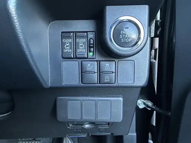 トヨタ タンク カスタムG－T 群馬県 2018(平30)年 8.5万km ブラックマイカメタリック (株)IDOMが運営する【じしゃロン伊勢崎店】の自社ローン対象車両になります。こちらは現金ご利用時の価格です。/自社ローンご希望の方は別途その旨お申付け下さい。/ターボ/9型アルパインナビ/CD/DVD/BlueTooth/SD/フルセグＴＶ/バックカメラ/衝突軽減ブレーキ/レーンキープアシスト/ＬＥＤヘッドライト/ドライブレコーダー/両側パワースライドドア/クルーズコントロール/ステアリングリモコン/オートライト/純正15インチアルミ