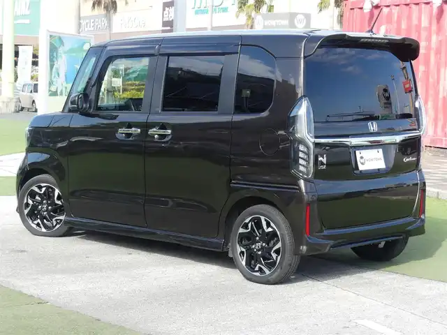 ホンダ Ｎ ＢＯＸ カスタム G L ターボ ホンダセンシング 千葉県 2020(令2)年 2.4万km プレミアムグラマラスブロンズP ホンダセンシング/・衝突軽減ブレーキ（CMBS）/・車線維持支援システム（LKAS）/・アダプティブクルーズコントロール（ACC）/・後方誤発進抑制機能/・誤発進抑制機能/両側パワースライドドア/ハーフレザーシート/前席シートヒーター/社外メモリーナビ/地デジTV/【DVD/CD再生機能　Bluetooth接続】/バックカメラ/革巻きステアリング/パドルシフト/ETC/LEDヘッドライト/フォグライト/ウインカーミラー/リアコーナーセンサー/純正15インチアルミホイル/サイド/カーテンエアバッグ/Honda スマートキー