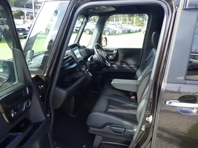 ホンダ Ｎ ＢＯＸ カスタム G L ターボ ホンダセンシング 千葉県 2020(令2)年 2.4万km プレミアムグラマラスブロンズP ホンダセンシング/・衝突軽減ブレーキ（CMBS）/・車線維持支援システム（LKAS）/・アダプティブクルーズコントロール（ACC）/・後方誤発進抑制機能/・誤発進抑制機能/両側パワースライドドア/ハーフレザーシート/前席シートヒーター/社外メモリーナビ/地デジTV/【DVD/CD再生機能　Bluetooth接続】/バックカメラ/革巻きステアリング/パドルシフト/ETC/LEDヘッドライト/フォグライト/ウインカーミラー/リアコーナーセンサー/純正15インチアルミホイル/サイド/カーテンエアバッグ/Honda スマートキー