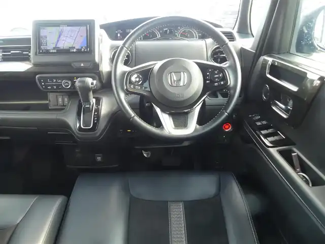 ホンダ Ｎ ＢＯＸ カスタム G L ターボ ホンダセンシング 千葉県 2020(令2)年 2.4万km プレミアムグラマラスブロンズP ホンダセンシング/・衝突軽減ブレーキ（CMBS）/・車線維持支援システム（LKAS）/・アダプティブクルーズコントロール（ACC）/・後方誤発進抑制機能/・誤発進抑制機能/両側パワースライドドア/ハーフレザーシート/前席シートヒーター/社外メモリーナビ/地デジTV/【DVD/CD再生機能　Bluetooth接続】/バックカメラ/革巻きステアリング/パドルシフト/ETC/LEDヘッドライト/フォグライト/ウインカーミラー/リアコーナーセンサー/純正15インチアルミホイル/サイド/カーテンエアバッグ/Honda スマートキー