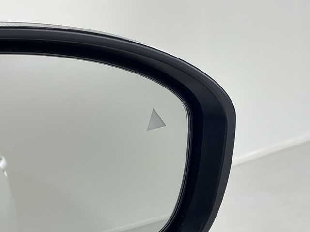 日産 オーラ G 神奈川県 2022(令4)年 0.8万km ピュアホワイトパール 純正9型ナビ/(CD/DVD/SD/USB/BT/フルセグTV)/全周囲カメラ/全方位運転支援システム/インテリジェントルームミラー/半革シート/プッシュスタート/スマートキー/ビルトインETC/LEDオートライト/前後ドライブレコーダー/純正17インチアルミホイール/新車時保証書/取扱説明書/スペアキー