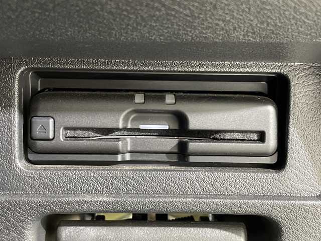 日産 オーラ G 神奈川県 2022(令4)年 0.8万km ピュアホワイトパール 純正9型ナビ/(CD/DVD/SD/USB/BT/フルセグTV)/全周囲カメラ/全方位運転支援システム/インテリジェントルームミラー/半革シート/プッシュスタート/スマートキー/ビルトインETC/LEDオートライト/前後ドライブレコーダー/純正17インチアルミホイール/新車時保証書/取扱説明書/スペアキー