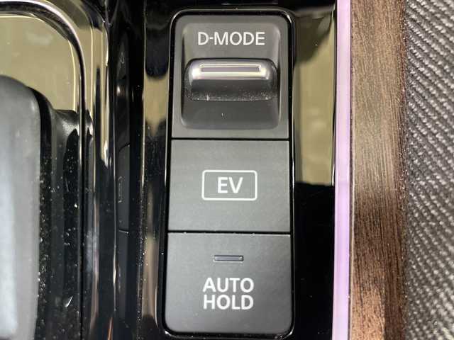 日産 オーラ G 神奈川県 2022(令4)年 0.8万km ピュアホワイトパール 純正9型ナビ/(CD/DVD/SD/USB/BT/フルセグTV)/全周囲カメラ/全方位運転支援システム/インテリジェントルームミラー/半革シート/プッシュスタート/スマートキー/ビルトインETC/LEDオートライト/前後ドライブレコーダー/純正17インチアルミホイール/新車時保証書/取扱説明書/スペアキー