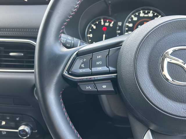 マツダ ＣＸ－５ XD ブラックトーンエディション 群馬県 2021(令3)年 1万km ジェットブラックマイカ 純正ナビ/フルセグTV/ハーフレザーシート/シートヒーター/アラウンドビューモニター/LEDライト/パワーバックドア/ステアリングヒーター/ヘッドアップディスプレイ/プッシュスタート/パーキングアシスト/ターボ/スマートキー/スペアキー2本/クルーズコントロール追従走行あり/Blue tooth/USB入力端子/ETC/純正ミュージックプレイヤー/純正アルミホイール（19インチ）/ABS/横滑り防止装置/AFS/レーンキープアシスト/盗難防止装置/オートライト/オートマチックハイビーム/エアバッグW/衝突被害軽減システム/カーテンエアバッグ