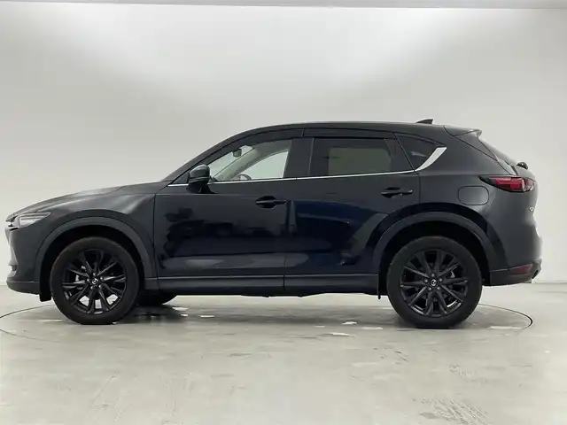 マツダ ＣＸ－５ XD ブラックトーンエディション 群馬県 2021(令3)年 1.1万km ジェットブラックマイカ 純正10.25インチメモリナビ/（フルセグTV/AM/FM/BT/USB/スマートフォン連携）/360°ビューモニター/i-ACTIVSENSE/・スマート・シティ・ブレーキ・サポート/・ペダル踏み間違い時加速抑制装置/・AT誤発進抑制制御（前進時・後退時）/・スマート・シティ・ブレーキ・サポート（後退時）/・レーンキープ・アシスト・システム/・レーダー・クルーズ・コントロール/ブラインドスポットモニタリング/黒レザーシート/・D/Nシートヒーター/・パワーシート/ステアリングヒーター/パワーバックドア/LEDヘッドライト/プッシュスタート/スマートキー