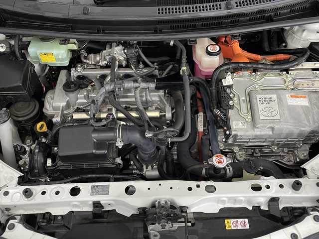 トヨタ アクア S スタイルブラック 新潟県 2018(平30)年 5.2万km ライムホワイトパールクリスタルシャイン トヨタセーフティーセンス/純正ナビ/　　フルセグ/CD/SD/AUX/BT/バックカメラ/LEDオートライト/オートマチックハイビーム/ステリングスイッチ/電格ミラー/スマートキー