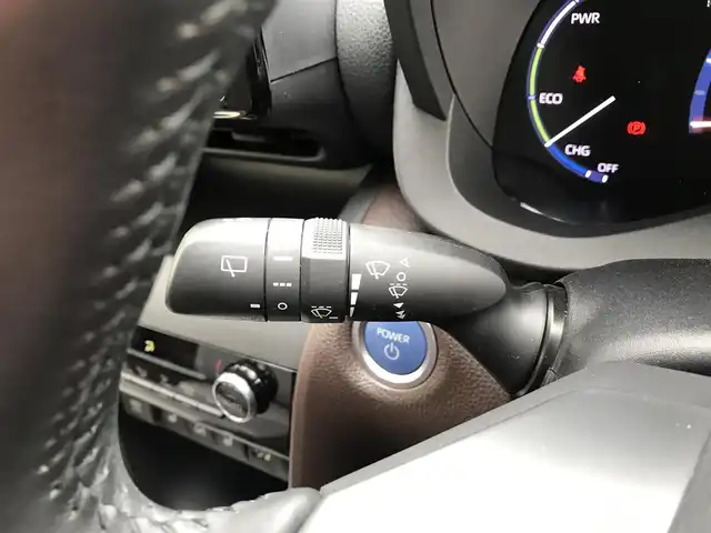 トヨタ ヤリスクロス ハイブリッド Z 富山県 2020(令2)年 5万km シルバーメタリック 純正ディスプレイオーディオ/フルセグTV/バックカメラ/プリクラッシュセーフティ/レーンキープアシスト/クリアランスソナー/ブラインドスポットモニター/レーダークルーズコントロール/ヘッドアップディスプレイ/ハーフレザーシート/シートヒーター/パワーシート/プッシュスタート/スマートキー/スペアキー1本/ETC2.0