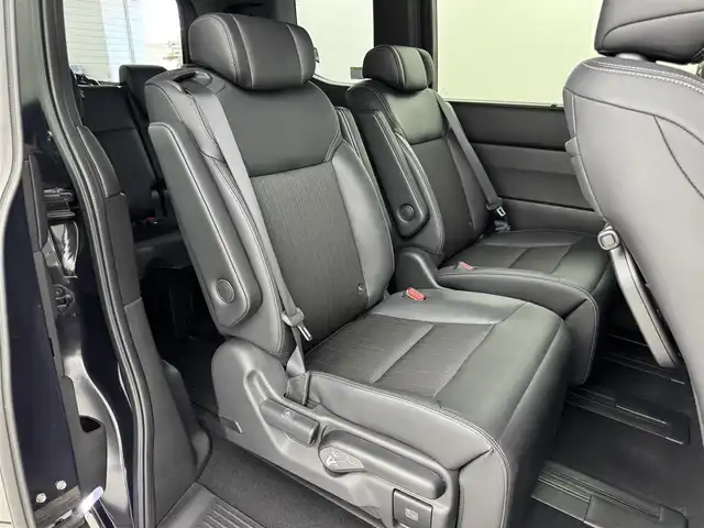 ホンダ ステップワゴン スパーダ eHEV 福岡県 2023(令5)年 2.9万km トワイライトミストブラックパール 純正８型ナビ／フルセグＴＶ　/バックカメラ　/デジタルルームミラー　/アダプティブクルーズコントロール　/コーナーセンサー　/衝突軽減ブレーキ　/レーンキープ　/ＢＳＭ　ア/クセル踏み間違い防止　/両側電動スライドドア　/パワーバックドア　/シートヒーター　/ハーフレザーシート　/純正１６インチアルミホイール　/ＬＥＤヘッドライト
