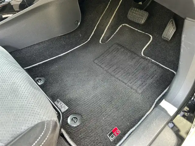 トヨタ コペン GRスポーツ 岡山県 2019(令1)年 2.1万km パールホワイトⅢ 純正7インチナビ　NSCN－W68/ワンセグTV、Bluetooth、CD、AM、FM/バックカメラ/ETC/前席シートヒーター/BBS製専用鍛造アルミホイール/専用チューニングショックアブソーバー/専用バンパー＆専用ラジエーターグリル/専用レカロシート/MOMO製専用革巻ステアリングホイール