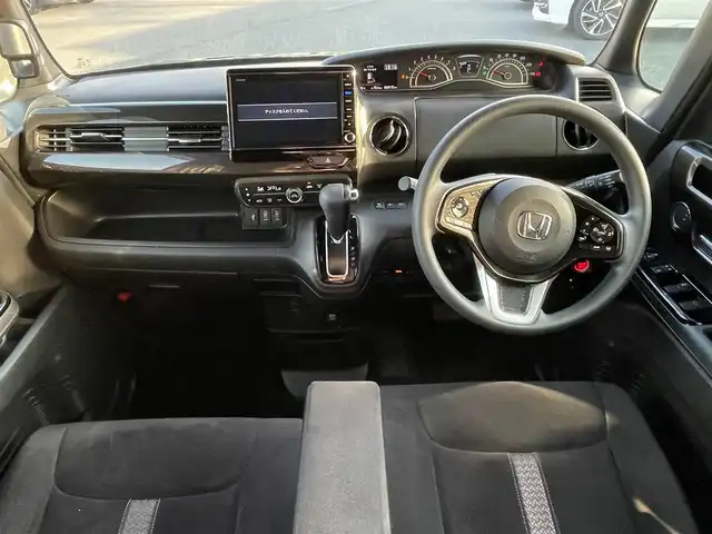ホンダ Ｎ ＢＯＸ カスタム G L ホンダセンシング 福岡県 2018(平30)年 6.1万km クリスタルブラックパール ・純正ナビ/(CD/DVD/フルセグ//Bluetooth/AM/FM/iPod/SD/USB)/・バックカメラ/・社外ドライブレコーダー（前後）/・純正ビルドインETC/・横滑り防止装置/・レーンキープアシスト/・衝突被害軽減システム/・LEDヘッドライト/・フォグランプ/・追従走行可クルーズコントロール/・片側パワースライドドア/・ステアリングスイッチ/・純正ドアバイザー/・純正サンバイザー/・スマートキー