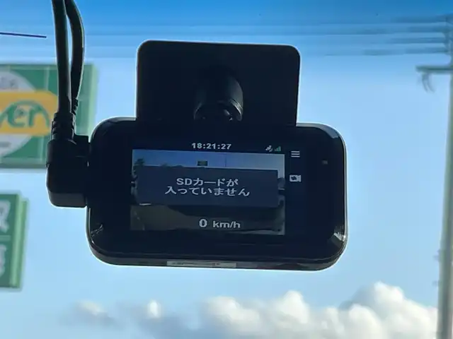 ホンダ Ｎ ＢＯＸ カスタム G L ホンダセンシング 福岡県 2018(平30)年 6.1万km クリスタルブラックパール ・純正ナビ/(CD/DVD/フルセグ//Bluetooth/AM/FM/iPod/SD/USB)/・バックカメラ/・社外ドライブレコーダー（前後）/・純正ビルドインETC/・横滑り防止装置/・レーンキープアシスト/・衝突被害軽減システム/・LEDヘッドライト/・フォグランプ/・追従走行可クルーズコントロール/・片側パワースライドドア/・ステアリングスイッチ/・純正ドアバイザー/・純正サンバイザー/・スマートキー