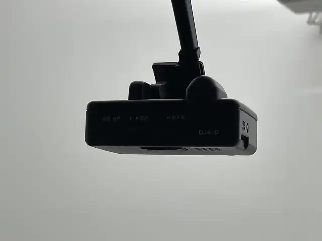 日産 ルークス HWS X プロパイロットED 岡山県 2020(令2)年 2.4万km チタニウムグレーM/シルキーホワイト インテリジェントモビリティ	(進入禁止、はみ出し通行禁止、最高速度、一時停止)/・インテリジェントエマージェンシーブレーキ	/・ハイビームアシスト	/・踏み間違い衝突防止アシスト	/・車線逸脱警報機能	/・車線逸脱防止支援システム	/・前方衝突予測警報	/・ふらつき警報	/・先行車発進お知らせ機能	/・標識認識機能	/(進入禁止、最高速度、一時停止)	/・SOSコール	/純正9インチナビ/【ナビ/フルセグ/Bluetooth/DVD】/プロパイロット/アラウンドビューモニター/LEDヘッドライト（AUTO機能付き）	/ビルトインETC	/横滑り防止装置	/純正ドライブレコーダー（前）	/純正14インチアルミ	/コーナーセンサー（前後）	/純正フロアマット	/ステアリングスイッチ/オートブレーキホールド/ISOFIX/リアサーキュレーター/後席サンシェイド/ステアリングスイッチ/チルトステアリング/シートリフター/シートバックテーブル/ウィンカーミラー/ドアバイザー		/プッシュスタート		/ナビ取扱説明書
