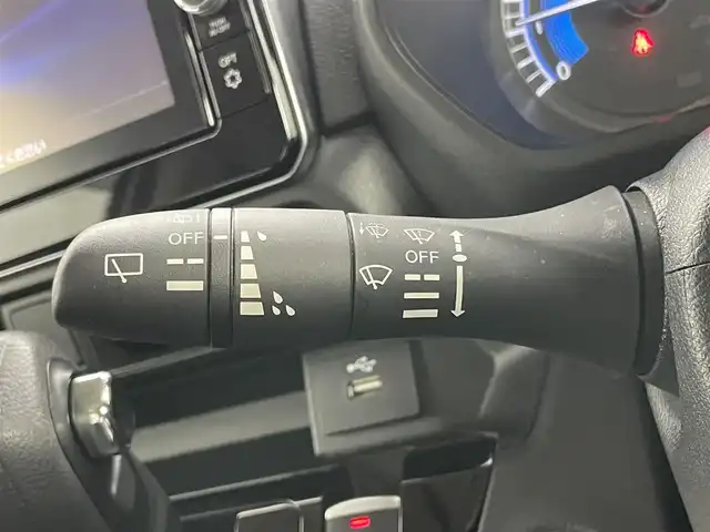 日産 ルークス HWS X プロパイロットED 岡山県 2020(令2)年 2.4万km チタニウムグレーM/シルキーホワイト インテリジェントモビリティ	(進入禁止、はみ出し通行禁止、最高速度、一時停止)/・インテリジェントエマージェンシーブレーキ	/・ハイビームアシスト	/・踏み間違い衝突防止アシスト	/・車線逸脱警報機能	/・車線逸脱防止支援システム	/・前方衝突予測警報	/・ふらつき警報	/・先行車発進お知らせ機能	/・標識認識機能	/(進入禁止、最高速度、一時停止)	/・SOSコール	/純正9インチナビ/【ナビ/フルセグ/Bluetooth/DVD】/プロパイロット/アラウンドビューモニター/LEDヘッドライト（AUTO機能付き）	/ビルトインETC	/横滑り防止装置	/純正ドライブレコーダー（前）	/純正14インチアルミ	/コーナーセンサー（前後）	/純正フロアマット	/ステアリングスイッチ/オートブレーキホールド/ISOFIX/リアサーキュレーター/後席サンシェイド/ステアリングスイッチ/チルトステアリング/シートリフター/シートバックテーブル/ウィンカーミラー/ドアバイザー		/プッシュスタート		/ナビ取扱説明書
