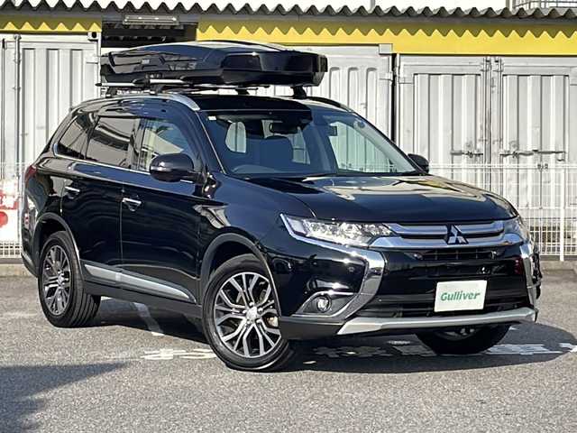 三菱 アウトランダー 24G ナビパッケージ 愛知県 2017(平29)年 8.2万km アメジストブラック /ワンオーナー//純正ベースキャリア//THULEルーフキャリア//ルーフレール//前方ドライブレコーダー//マルチアラウンドビューモニター//バック/全周囲カメラ//純正ディーラーオプションナビ//フルセグTV/CD/DVD/BT/USB/iPod/SD//ビルトインETC//ブラインドスポットモニター//衝突軽減ブレーキ//レーダークルーズコントロール//アクティブスタビリティコントロール//車線逸脱警報//マルチインフォメーションディスプレイ//ドライブモードセレクター//ECOモード//オートホールド//電動パーキングブレーキ//パドルシフト//アイドリングストップ//プッシュスタート//純正18インチアルミホイール//純正フロアマット//純正ドアバイザー//純正オートLEDヘッドライト//フロントフォグランプ//オートハイビーム//オートリトラクタブルミラー//エレクトリックテールゲート//自動防眩ミラー//革巻きステアリング//ステアリングスイッチ//ステアリングヒーター//イモビライザー//ISOFIX//スマートキー//スペアキー×1//保証書/取扱説明書/ナビ説明書//ディーラー記録簿(H30.R1.3.5)
