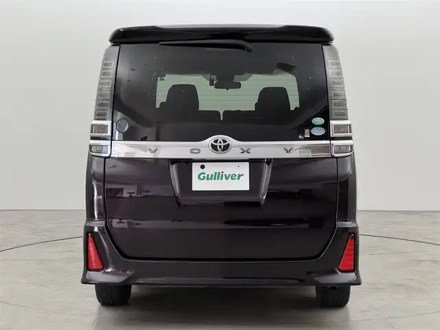 トヨタ ヴォクシー ZS 煌 福岡県 2018(平30)年 4.5万km ボルドーマイカメタリック 純正ナビ／フルセグＴＶ／ＢＴ　/両側パワースライドドア　/ＥＴＣ　/ドライブレコーダー　/バックカメラ　/クルーズコントロール　/衝突軽減被害システム　/レーンキープ　/横滑り防止装置　/アイドリングストップ　/オートマチックハイビーム　/純正16インチAW　/LED　