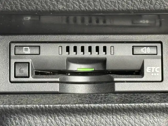 トヨタ ヴォクシー ZS 煌 福岡県 2018(平30)年 4.5万km ボルドーマイカメタリック 純正ナビ／フルセグＴＶ／ＢＴ　/両側パワースライドドア　/ＥＴＣ　/ドライブレコーダー　/バックカメラ　/クルーズコントロール　/衝突軽減被害システム　/レーンキープ　/横滑り防止装置　/アイドリングストップ　/オートマチックハイビーム　/純正16インチAW　/LED　