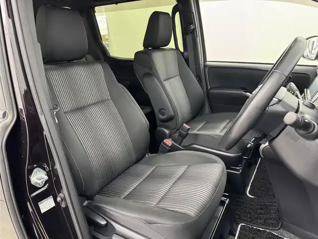 トヨタ ヴォクシー ZS 煌 福岡県 2018(平30)年 4.5万km ボルドーマイカメタリック 純正ナビ／フルセグＴＶ／ＢＴ　/両側パワースライドドア　/ＥＴＣ　/ドライブレコーダー　/バックカメラ　/クルーズコントロール　/衝突軽減被害システム　/レーンキープ　/横滑り防止装置　/アイドリングストップ　/オートマチックハイビーム　/純正16インチAW　/LED　