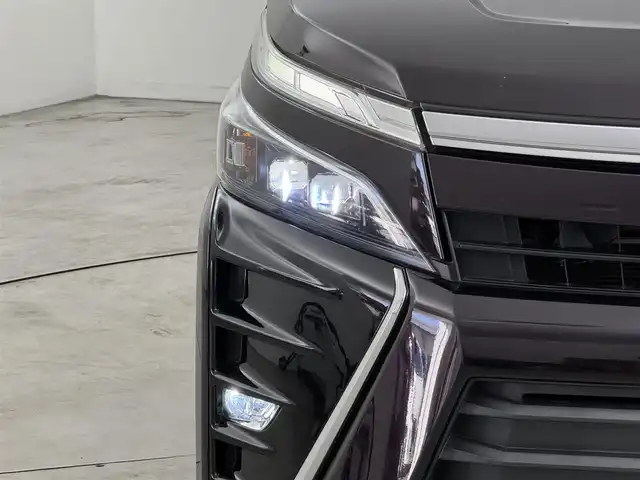 トヨタ ヴォクシー ZS 煌 福岡県 2018(平30)年 4.5万km ボルドーマイカメタリック 純正ナビ／フルセグＴＶ／ＢＴ　/両側パワースライドドア　/ＥＴＣ　/ドライブレコーダー　/バックカメラ　/クルーズコントロール　/衝突軽減被害システム　/レーンキープ　/横滑り防止装置　/アイドリングストップ　/オートマチックハイビーム　/純正16インチAW　/LED　