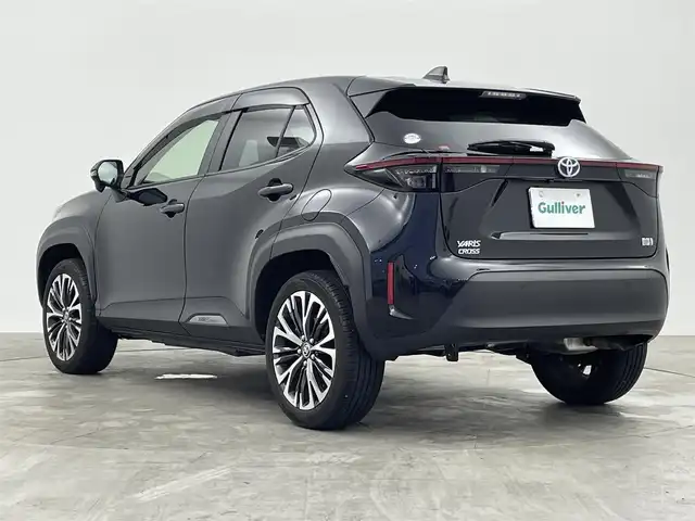 トヨタ ヤリスクロス ハイブリッド Z 群馬県 2023(令5)年 1.5万km ブラックマイカ 純正ナビ　バックカメラ　追従式クルーズコントロール　レーンアシスト　ＢＳＭ　アイドリングストップ　衝突軽減システム　シートヒーター　ステアリングヒーター　リアトラフィックアラート　禁煙車
