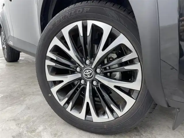 トヨタ ヤリスクロス ハイブリッド Z 群馬県 2023(令5)年 1.5万km ブラックマイカ 純正ナビ　バックカメラ　追従式クルーズコントロール　レーンアシスト　ＢＳＭ　アイドリングストップ　衝突軽減システム　シートヒーター　ステアリングヒーター　リアトラフィックアラート　禁煙車