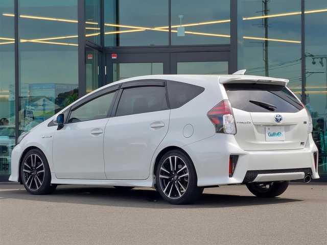 トヨタ プリウス α S ツーリングセレクション G’s 東京都 2016(平28)年 5.2万km ホワイトパールクリスタルシャイン 社外ナビ/Bluetooth/純正アルミホイール/ハーフレザーシート/ETC/LEDヘッドライト/ドアバイザー/オートライト/プッシュスタート/キーレスエントリー/純正フロアマット/バックカメラ/フルセグテレビ