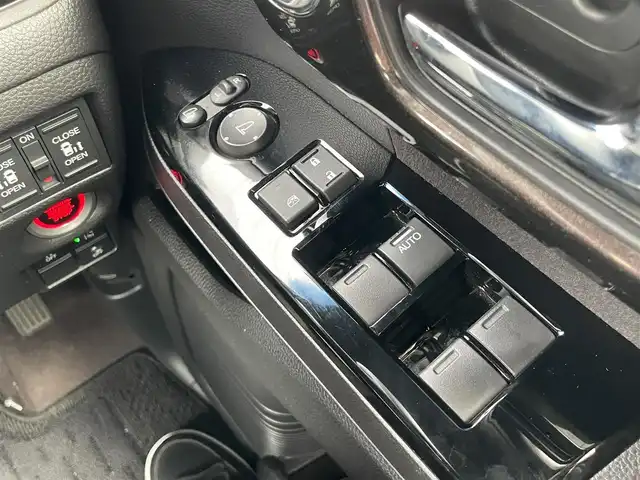 ホンダ Ｎ ＢＯＸ カスタム G EX ホンダセンシング 千葉県 2019(令1)年 4.5万km クリスタルブラックパール ホンダセンシング/　衝突軽減ブレーキ/レーンキープアシスト/　レーダークルーズコントロール/オートハイビーム/　誤発進/誤後進抑制/先行車発進お知らせ/純正ナビ(VXM-194VFi)/　フルセグ/BT/DVD/CD/USB/バックカメラ/ステアリングスイッチ/ETC/両側パワースライドドア/LEDヘッドライト/オートライト/フォグライト/スマートキー/プッシュスタート/純正14インチAW/純正フロアマット