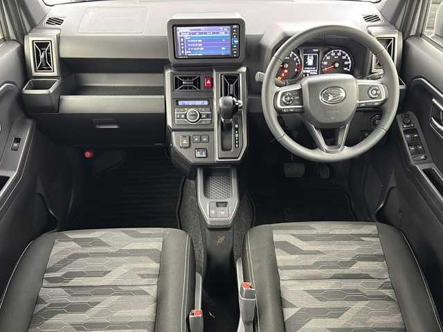 ダイハツ タフト G ターボ クロムベンチャー 宮城県 2021(令3)年 3.6万km シャイニングホワイトパール スマートアシストIII/・衝突回避支援ブレーキ機能/・車線逸脱警報機能/・コーナーセンサー/・全車速追従機能付ＡＣＣ/ガラスルーフ/純正7インチSDナビ/・BT.CD.DVD.SD.USB/・バックカメラ/・フルセグTV/前席シートヒーター/ドライブレコーダー（FR）/プッシュスタート/スマートキー×2/電動パーキングブレーキ/アイドリングストップ/横滑り防止/ステアリングスイッチ/LEDヘッドライト/LEDフォグライト/純正15インチAW/純正フロアマット/純正ドアバイザー