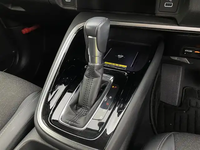 ホンダ ヴェゼル ハイブリッド e:HEV Z 宮城県 2021(令3)年 3.7万km プラチナホワイトパール 純正９型コネクトナビ　/パワーバックドア　/アダプティブクルーズコントロール　/衝突軽減ブレーキ　/路外逸脱抑制　/誤発信抑制/パーキングセンサー　/ＥＴＣ２．０　/ワイヤレス充電　/スマートフォン連携　/フルセグTV/Bluetoothオーディオ/シートヒーター　/前後ドライブレコーダー　/純正18インチAW/LEDヘッドライト/禁煙車