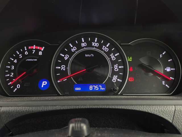 トヨタ ノア Si 新潟県 2018(平30)年 0.9万km ホワイトパールクリスタルシャイン プリクラッシュセーフティ/純正ナビ/　CD/BT/フルセグ/バックカメラ/左側パワースライドドア/クルーズコントロール/LEDオートライト/純正16インチアルミホイール/ステアリングリモコン/アイドリングストップ/電格ミラー/ウィンカーミラー/フォグランプ/スマートキー