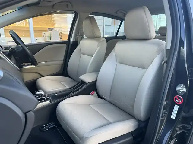 ホンダ グレイス ハイブリッド LX 道北・旭川 2015(平27)年 8.9万km クリスタルブラックパール (株)IDOMが運営する【じしゃロン旭川店】の自社ローン専用車両になります。こちらは現金またはオートローンご利用時の価格です。自社ローンご希望の方は別途その旨お申付け下さい/　/・社外ナビ(CD/DVD/BT/SD/フルセグ)/・バックカメラ/・クルーズコントロール/・ステアリングリモコン/・両席シートヒーター/・積込スタッドレスタイヤ 185/60R15/・取扱説明書