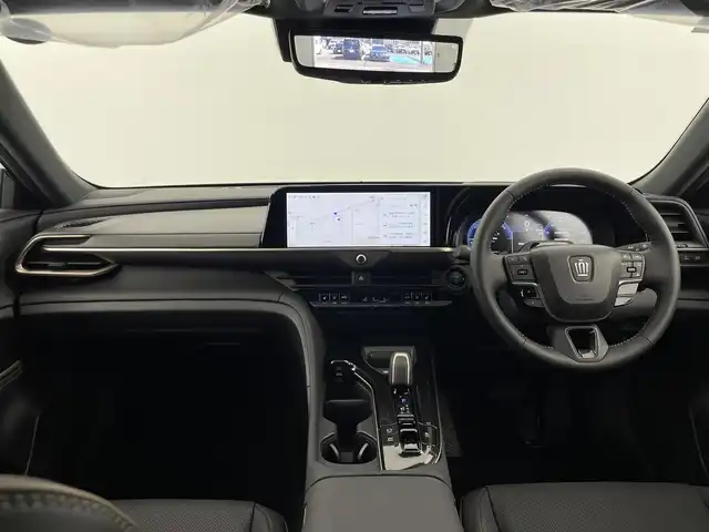 トヨタ クラウン エステート Z 群馬県 2025(令7)年 0.1千km ブラック 登録済未使用車（登録時走行距離：２０Km）/パノラマルーフ（電動シェード＆挟み込み防止機能付）/ルーフレール（シルバー）/＝＝＝＝＝/ディスプレイオーディオPlus（コネクティッドナビ対応）/・12.3インチHDディスプレイ/・AM/FM/USB/Bluetooth/AppleCarPlay/AndroidAuto/Miracast/フルセグTV/・ETC2.0 /・ドライブレコーダー（前後）/パノラミックビューモニター（床下透過表示機能付）/デジタルインナーミラー/縦型ワイヤレス充電/トヨタチームメイト/・アドバンストパーク（リモート機能付）/・パーキングサポートブレーキ（周囲静止物）/・アドバンストドライブ（渋滞時支援）/トヨタセーフティセンス/・プリクラッシュセーフティシステム/・レーントレーシングアシスト/・レーンディパーチャーアラート/・レーダークルーズコントロール（全車速追従機能）/・アダプティブハイビーム/・ロードサインアシスト/・ドライバー異常時対応システム/・プロアクティブドライビングアシスト/前席パワーシート/シートヒーター/シートベンチレーション