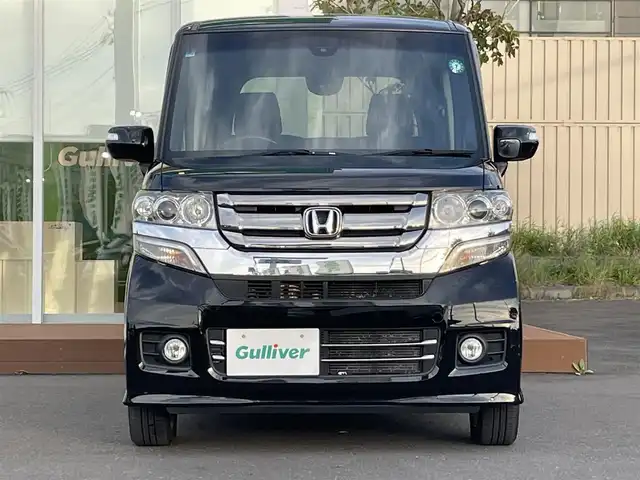 ホンダ Ｎ ＢＯＸ カスタム G Lパッケージ 道央・札幌 2016(平28)年 7.3万km スマートブラック ・４WD/・片側パワースライドドア/・純正ナビ/　CD＆DVD＆BT＆TV/・バックカメラ/・オートライト/・オートエアコン/・ミラーヒーター/・オートリトラミラー/・シートヒーター/・社外エンジンスターター/・プッシュスタート/・スマートキー/・ビルトインETC/・純正フロアマット/・ドアバイザー/・フォグライト/・HIDヘッドライト/・スペアキー×１