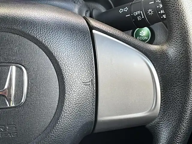 ホンダ Ｎ ＢＯＸ カスタム G Lパッケージ 道央・札幌 2016(平28)年 7.3万km スマートブラック ・４WD/・片側パワースライドドア/・純正ナビ/　CD＆DVD＆BT＆TV/・バックカメラ/・オートライト/・オートエアコン/・ミラーヒーター/・オートリトラミラー/・シートヒーター/・社外エンジンスターター/・プッシュスタート/・スマートキー/・ビルトインETC/・純正フロアマット/・ドアバイザー/・フォグライト/・HIDヘッドライト/・スペアキー×１