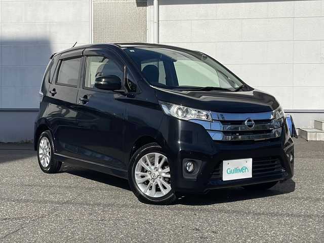 日産 デイズ ハイウェイスターX 福井県 2013(平25)年 5.2万km ブラック 登録時走行距離51320km/ワンオーナー/純正メモリナビゲーション/（CD再生可能）/フルセグテレビ/バックカメラ/純正14インチアルミホイール/シートヒーター/HIDヘッドライト/フォグランプ/オートリトラミラー/ETC/アイドリングストップ/スマートキー/プッシュスタート/保証書/取扱説明書