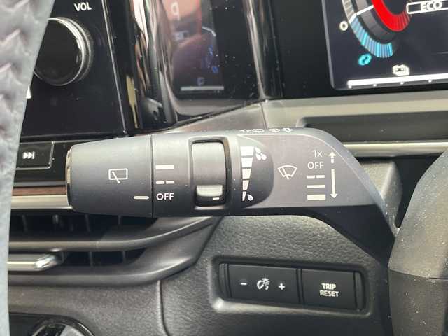 日産 オーラ G 愛知県 2023(令5)年 1.4万km ガーネットレッド/スーパーブラック 2トーン プロパイロット/プレミアムサウンドBOSE/純正9型ディズプレイオーディオナビ/クルーズコントロール/バックカメラ/全方位カメラ/コーナーセンサー/純正アルミホイール/ETC2.0/ブラインドスポットモニター/LEDヘッドライト/インテリジェントミラー/オートマチックハイビーム/ドライブレコーダー/ワイヤレス充電機/衝突軽減システム/フルセグ/Bluetooth/ステアリングスイッチ/スマートキー/プッシュスタート