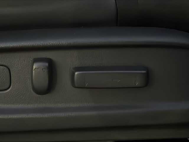 ホンダ オデッセイ ハイブリッド アブソルート ホンダセンシング 山口県 2017(平29)年 7.9万km プラチナホワイトパール 社外メモリナビ【AVIC-CZ901】/・フルセグテレビ/・Bluetooth/・CD／DVD/・SD/・AM/FM/・AUX/・HDMI/ETC2.0/前後ドライブレコーダー/両側パワースライドドア/プッシュスタート/スマートキー/電動パーキングブレーキ/シガーソケット/アイドリングストップ/ホンダセンシング/・衝突被害軽減ブレーキ/・先行車発進お知らせ機能/・歩行者事故低減ステアリング/・路外逸脱抑制機能/・標識認識機能/・アダプティブクルーズコントロール/・車線維持支援システム/・ブラインドスポットインフォメーション/・誤発進抑制機能/・後方誤発進抑制機能/・近距離衝突被害軽減ブレーキ/・パーキングセンサーシステム/・後退出庫サポート/・オートハイビーム