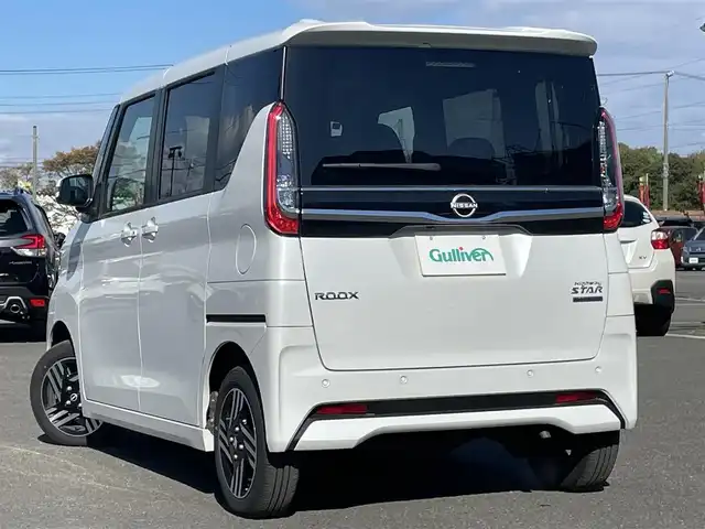 日産 ルークス ハイウェイスター X 道央・札幌 2024(令6)年 0.9万km ホワイトパール ４WD/純正ディーラーOPナビ/AM/FM/BT/フルセグ/エマージェンシーブレーキ/横滑り防止装置/レーンキープアシスト/クリアランスソナー/アラウンドビューモニター/ビルトインETC/ドライブレコーダー/デジタルインナーミラー/アイドリングストップ/片側パワースライドドア/前席シートヒーター/革巻きステアリング/ステアリングリモコン/ハンドルヒーター/プッシュスタート/スマートキー/LEDヘッドライト/オートライト/フォグランプ/電動格納ミラー/ウィンカーミラー/フロアマット