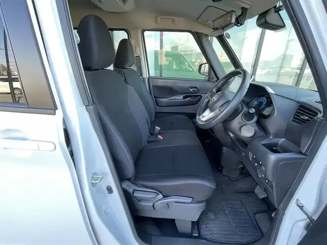 日産 ルークス ハイウェイスター X 道央・札幌 2024(令6)年 0.9万km ホワイトパール ４WD/純正ディーラーOPナビ/AM/FM/BT/フルセグ/エマージェンシーブレーキ/横滑り防止装置/レーンキープアシスト/クリアランスソナー/アラウンドビューモニター/ビルトインETC/ドライブレコーダー/デジタルインナーミラー/アイドリングストップ/片側パワースライドドア/前席シートヒーター/革巻きステアリング/ステアリングリモコン/ハンドルヒーター/プッシュスタート/スマートキー/LEDヘッドライト/オートライト/フォグランプ/電動格納ミラー/ウィンカーミラー/フロアマット