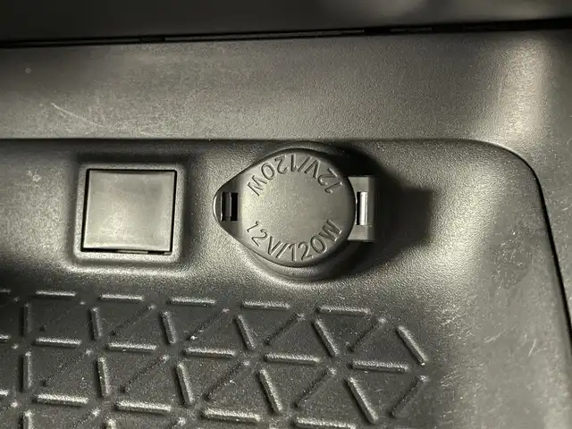 トヨタ ＲＡＶ４ X 富山県 2019(令1)年 8.7万km アティチュードブラックマイカ 4WD/純正ナビ【NSZT-W68T】/(AM/FM/CD/DVD/SD/USB/BT)/フルセグTV/バックカメラ/社外17インチAW付き冬タイヤ積込/レーダークルーズコントロール/プリクラッシュセーフティ/レーンディパーチャーアラート/オートマチックハイビーム/LEDヘッドライト/ビルトインETC/ドライブレコーダー前後/デジタルインナーミラー/スマートキー×２/プッシュスタート/純正フロアマット/社外１７インチAW/取扱説明書/保証書