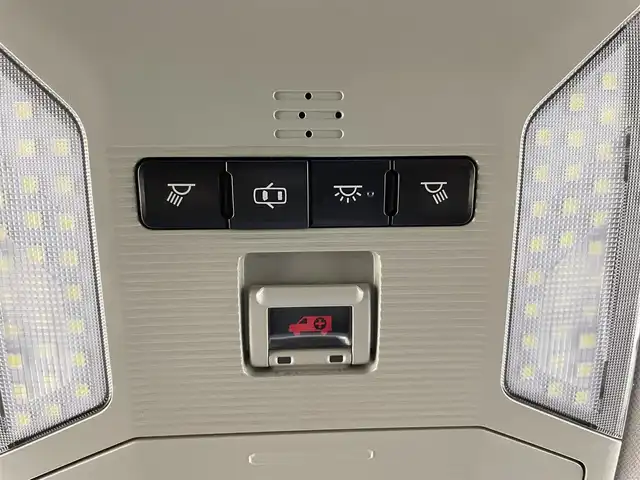 トヨタ ＲＡＶ４ X 富山県 2019(令1)年 8.7万km アティチュードブラックマイカ 4WD/純正ナビ【NSZT-W68T】/(AM/FM/CD/DVD/SD/USB/BT)/フルセグTV/バックカメラ/社外17インチAW付き冬タイヤ積込/レーダークルーズコントロール/プリクラッシュセーフティ/レーンディパーチャーアラート/オートマチックハイビーム/LEDヘッドライト/ビルトインETC/ドライブレコーダー前後/デジタルインナーミラー/スマートキー×２/プッシュスタート/純正フロアマット/社外１７インチAW/取扱説明書/保証書