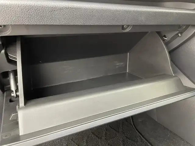 トヨタ ＲＡＶ４ X 富山県 2019(令1)年 8.7万km アティチュードブラックマイカ 4WD/純正ナビ【NSZT-W68T】/(AM/FM/CD/DVD/SD/USB/BT)/フルセグTV/バックカメラ/社外17インチAW付き冬タイヤ積込/レーダークルーズコントロール/プリクラッシュセーフティ/レーンディパーチャーアラート/オートマチックハイビーム/LEDヘッドライト/ビルトインETC/ドライブレコーダー前後/デジタルインナーミラー/スマートキー×２/プッシュスタート/純正フロアマット/社外１７インチAW/取扱説明書/保証書