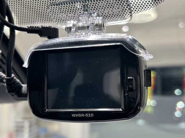 日産 セレナ X V 宮城県 2021(令3)年 5.7万km カシミヤグレージュ インテリジェントエマージェンシーブレーキ/レーンキープアシスト/ブラインドスポットモニター/クリアランスソナー/標識認識機能/純正ナビ/・フルセグTV/Bluetooth/CD/DVD/・アラウンドビューモニター/ETC/前後ドライブレコーダー/純正フリップダウンモニター/両側パワースライドドア/クルーズコントロール/アイドリングストップ/ステアリモコン/プッシュスタート/スマートキー/スペアキー/オートライト/フォグランプ/純正ドアバイザー/純正フロアマット