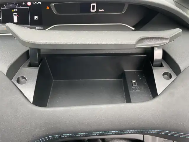 日産 セレナ オーテック スポーツスペック 千葉県 2020(令2)年 0.5万km 青Ⅱ 純正７インチナビ/フルセグ/BT/CD/USB/プロパイロット/レーダークルーズコントロール/レーンキープ/オートハイビーム/クリアランスソナー/ブラインドスポットモニター/全方位カメラ/両側パワースライドドア/セカンドシートサンシェード/ＬＥＤヘッドライト/前後コーナーセンサー/オートライト