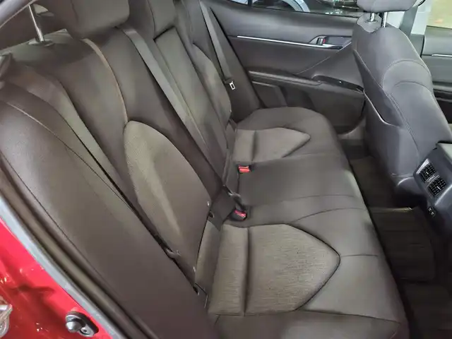 トヨタ カムリ G 宮崎県 2018(平30)年 8.4万km エモーショナルレッド ワンオーナー/パノラマムーンルーフ/純正9型ナビ/フルセグTV/バックカメラ/ビルトインETC/ドライブレコーダー/レーダークルーズコントロール/セーフティセンスP/・衝突被害軽減ブレーキ/・車線逸脱警報/・オートマチックハイビーム/LEDヘッドランプ/革巻きステアリング/ステアリングスイッチ/運転席パワーシート/モデリスタエアロ(F/S/R)/モデリスタ17インチアルミホイール/スマートキー/プッシュエンジンスタート/禁煙車