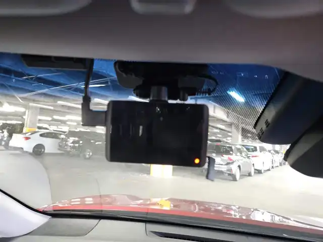 トヨタ カムリ G 宮崎県 2018(平30)年 8.4万km エモーショナルレッド ワンオーナー/パノラマムーンルーフ/純正9型ナビ/フルセグTV/バックカメラ/ビルトインETC/ドライブレコーダー/レーダークルーズコントロール/セーフティセンスP/・衝突被害軽減ブレーキ/・車線逸脱警報/・オートマチックハイビーム/LEDヘッドランプ/革巻きステアリング/ステアリングスイッチ/運転席パワーシート/モデリスタエアロ(F/S/R)/モデリスタ17インチアルミホイール/スマートキー/プッシュエンジンスタート/禁煙車