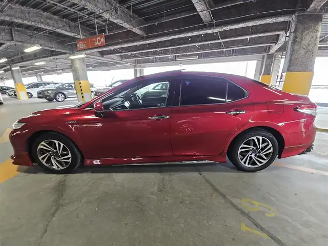 トヨタ カムリ G 宮崎県 2018(平30)年 8.4万km エモーショナルレッド ワンオーナー/パノラマムーンルーフ/純正9型ナビ/フルセグTV/バックカメラ/ビルトインETC/ドライブレコーダー/レーダークルーズコントロール/セーフティセンスP/・衝突被害軽減ブレーキ/・車線逸脱警報/・オートマチックハイビーム/LEDヘッドランプ/革巻きステアリング/ステアリングスイッチ/運転席パワーシート/モデリスタエアロ(F/S/R)/モデリスタ17インチアルミホイール/スマートキー/プッシュエンジンスタート/禁煙車