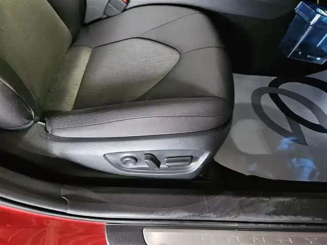 トヨタ カムリ G 宮崎県 2018(平30)年 8.4万km エモーショナルレッド ワンオーナー/パノラマムーンルーフ/純正9型ナビ/フルセグTV/バックカメラ/ビルトインETC/ドライブレコーダー/レーダークルーズコントロール/セーフティセンスP/・衝突被害軽減ブレーキ/・車線逸脱警報/・オートマチックハイビーム/LEDヘッドランプ/革巻きステアリング/ステアリングスイッチ/運転席パワーシート/モデリスタエアロ(F/S/R)/モデリスタ17インチアルミホイール/スマートキー/プッシュエンジンスタート/禁煙車