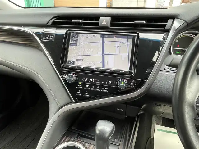 トヨタ カムリ G 宮崎県 2018(平30)年 8.4万km エモーショナルレッド ワンオーナー/パノラマムーンルーフ/純正9型ナビ/フルセグTV/バックカメラ/ビルトインETC/ドライブレコーダー/レーダークルーズコントロール/セーフティセンスP/・衝突被害軽減ブレーキ/・車線逸脱警報/・オートマチックハイビーム/LEDヘッドランプ/革巻きステアリング/ステアリングスイッチ/運転席パワーシート/モデリスタエアロ(F/S/R)/モデリスタ17インチアルミホイール/スマートキー/プッシュエンジンスタート/禁煙車