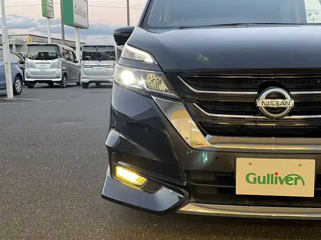 日産 セレナ ハイウェイスターVセレクションⅡ 青森県 2018(平30)年 8.1万km ダイヤモンドブラック 4WD/純正ナビ/フルセグTV/CD/DVD/BT/フリップダウンモニター/ドライブレコーダー/デジタルインナーミラー/ETC/ハンズフリー/エマージェンシーブレーキ/クリアランスソナー/スマートキー×２